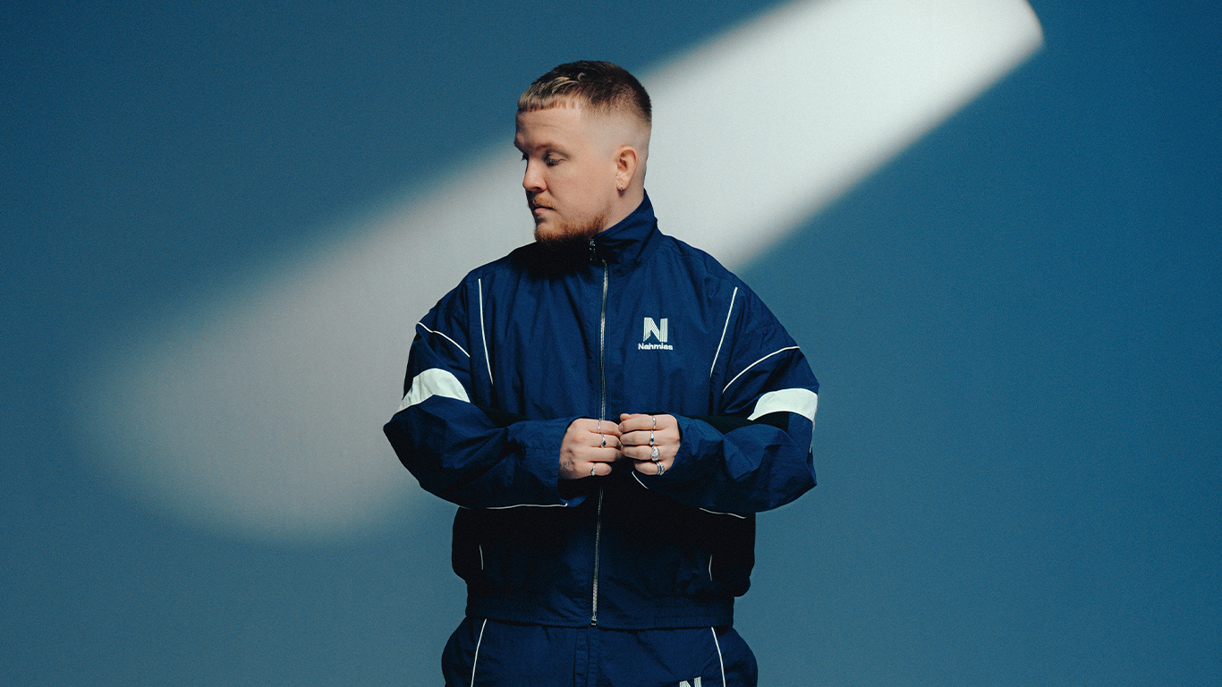 Chris Stussy presenta “Darkness”, el primer adelanto de su álbum debut