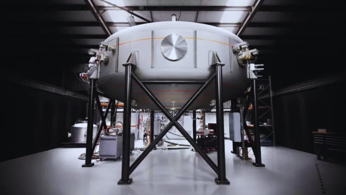Un imán levitando dentro de un plasma a más de un millón de grados parecía una idea imposible. Una startup acaba de demostrar que funciona y podría cambiar el rumbo de la fusión nuclear hacia reactores más pequeños, eficientes y sin carbono
