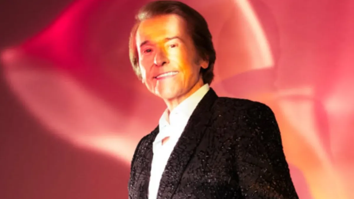 «RAPHAELísimo»: el regreso triunfal del cantante español al Gran Rex