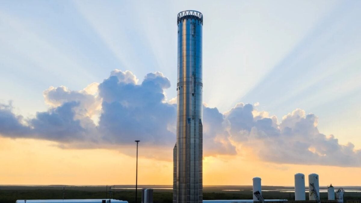 Fuego en el motor del Starship V3 de SpaceX en el sitio de Texas