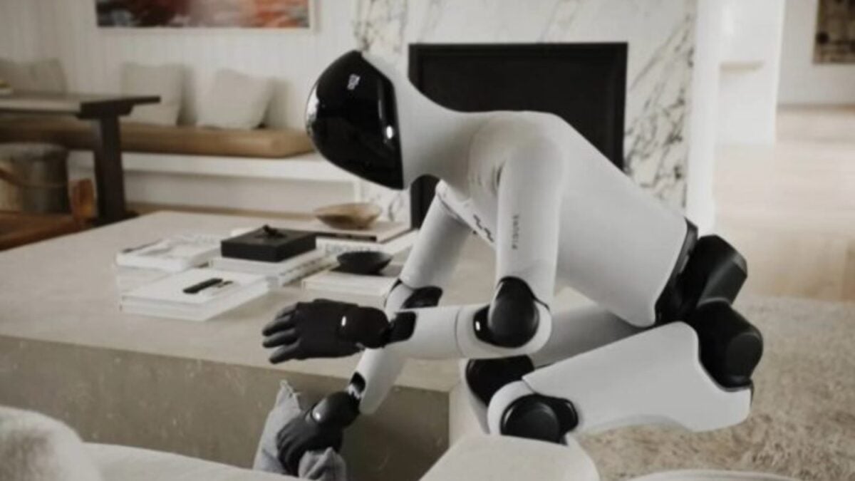 China ya tiene robots humanoides capaces de cocinar, lavar ropa y hacer camas. El problema es que una casa real sigue siendo demasiado caótica incluso para las máquinas más avanzadas