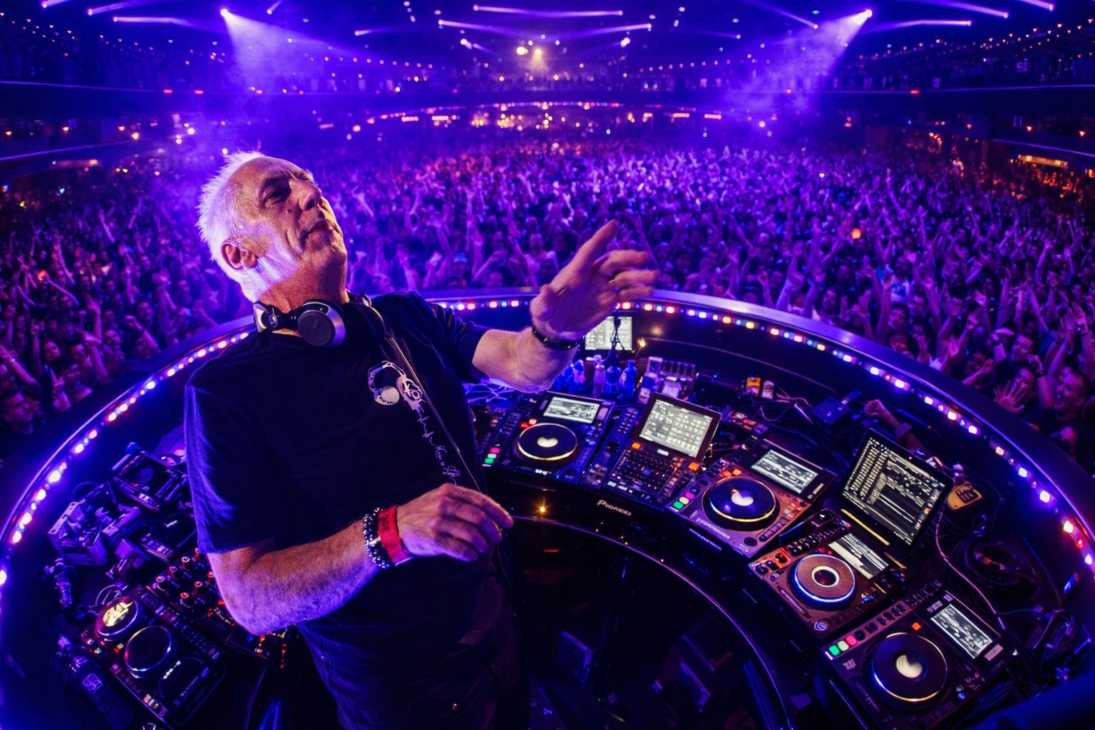 Johan Gielen presenta su nuevo single, ‘Ready For The Jump’ 