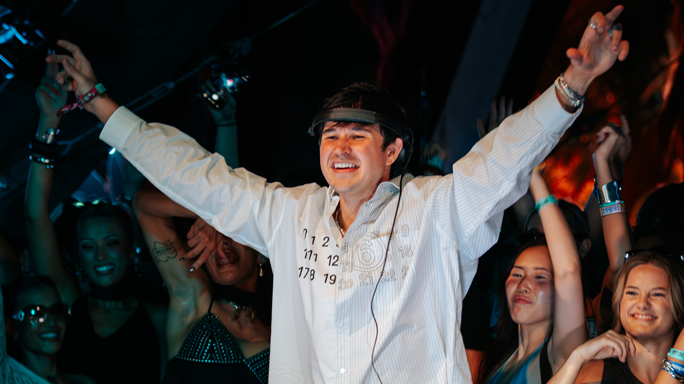 John Summit sorprende en Coachella con su set en Do Lab ya disponible completo