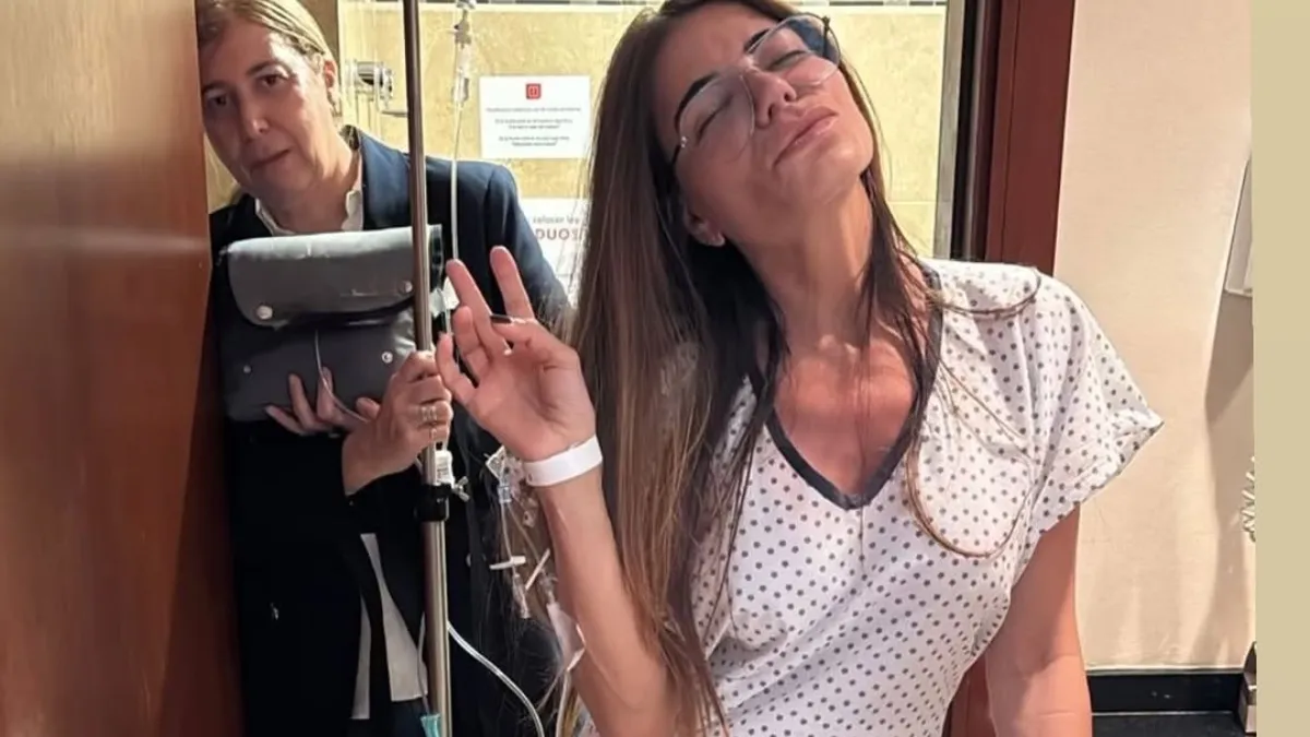 Zulemita Menem preocupó a sus seguidores: se la vio en una clínica, vendada y con andador