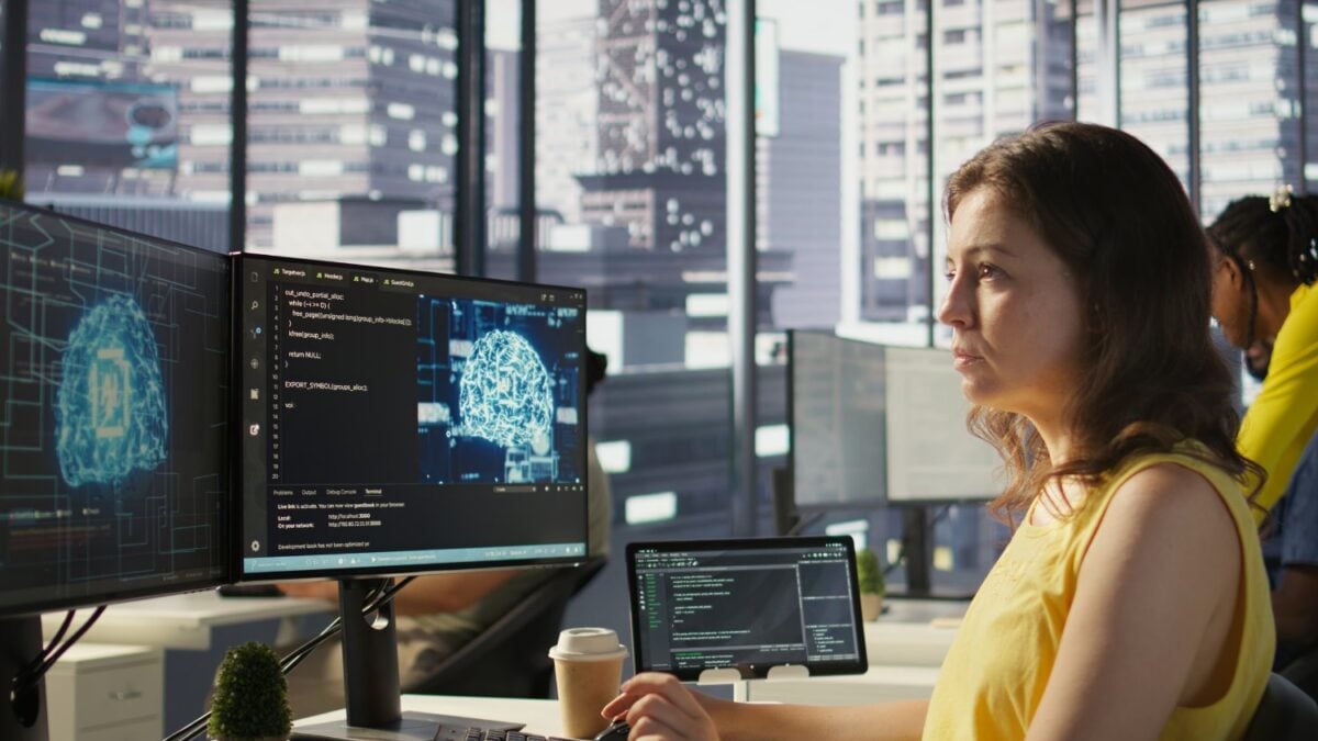 El truco más simple para que la inteligencia artificial responda mejor: no usar un solo modelo, sino hacer que varias IA trabajen una detrás de otra