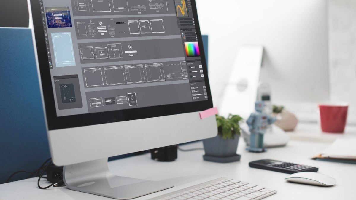 Adobe parecía una víctima segura de la inteligencia artificial. Resulta que puede ser una de sus grandes ganadoras