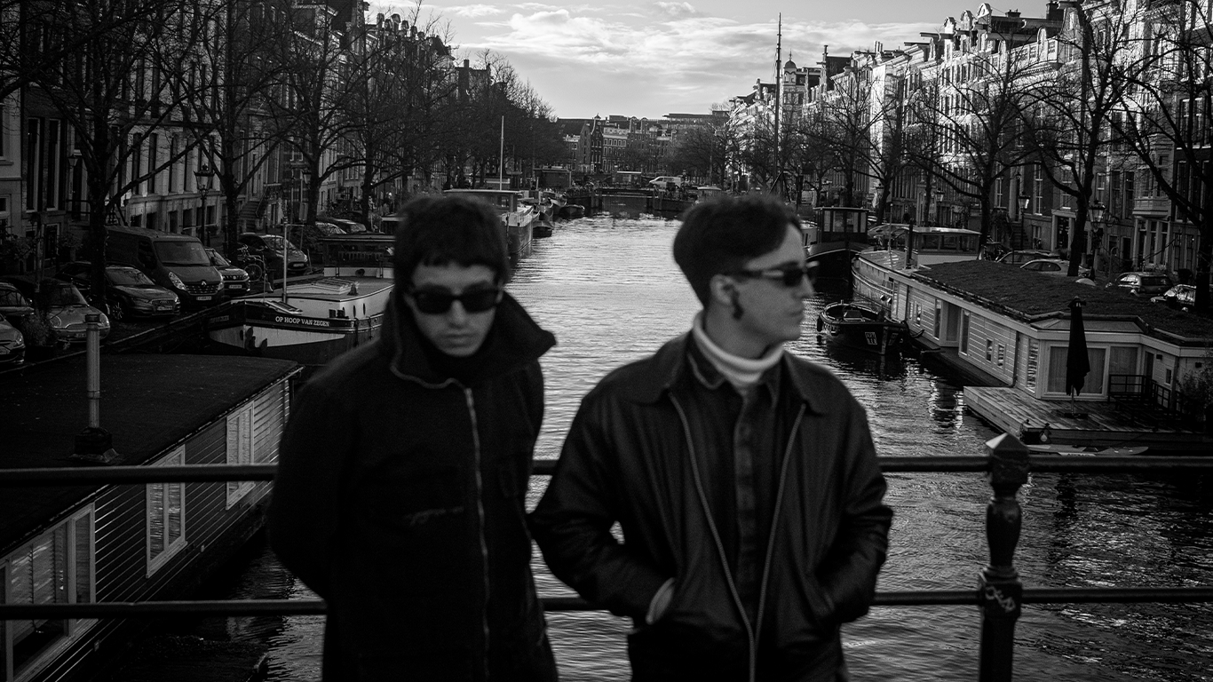 Peces Raros suma una nueva gira europea junto a Thievery Corporation