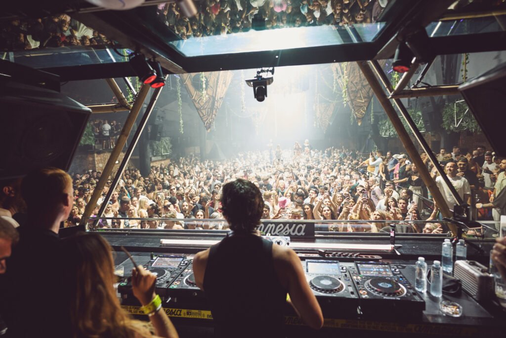 You & Me de Josh Baker opening party en Amnesia