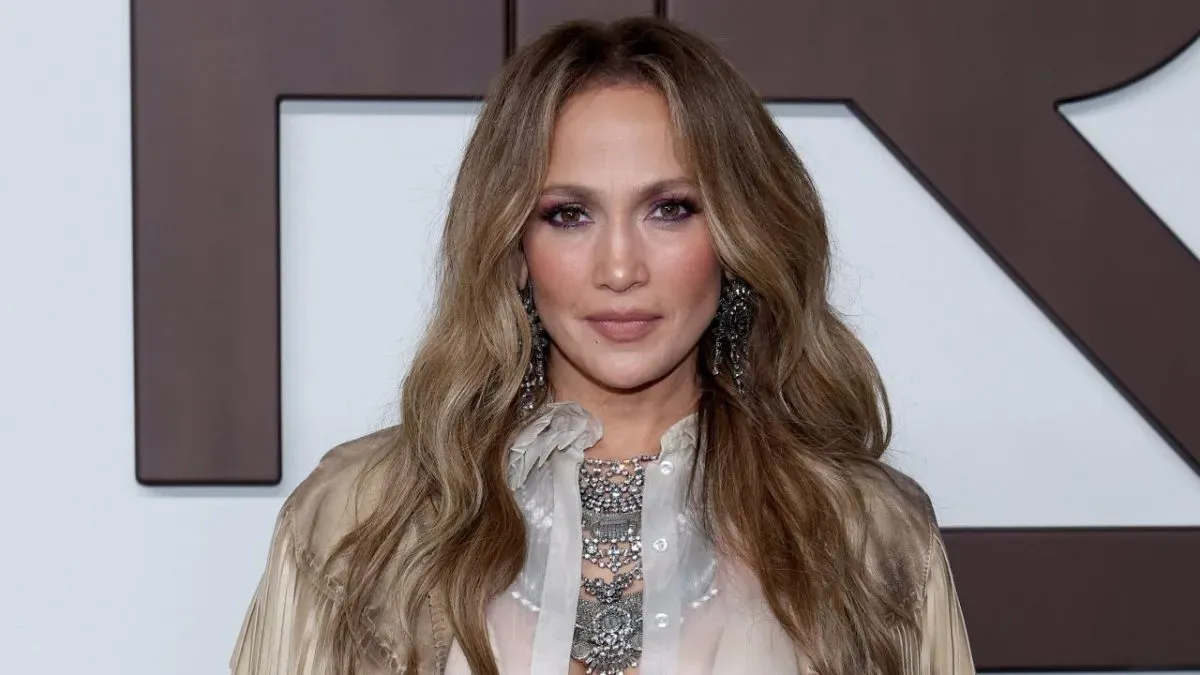 Rutina especial: así fue la increíble transformación de Jennifer Lopez a sus 56 años