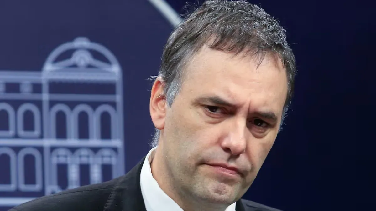Los mejores memes que dejó la renuncia de Manuel Adorni