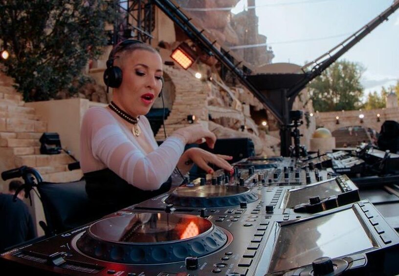 B Jones reconquista el mainstage de Tomorrowland en una oda a la resiliencia