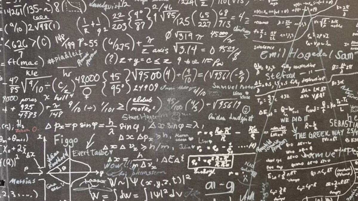 Las inteligencias artificiales más potentes se enfrentaron a un examen de 2.500 preguntas casi imposibles. El resultado revela un avance extraordinario, pero también todo lo que aún les falta para alcanzar a los expertos humanos