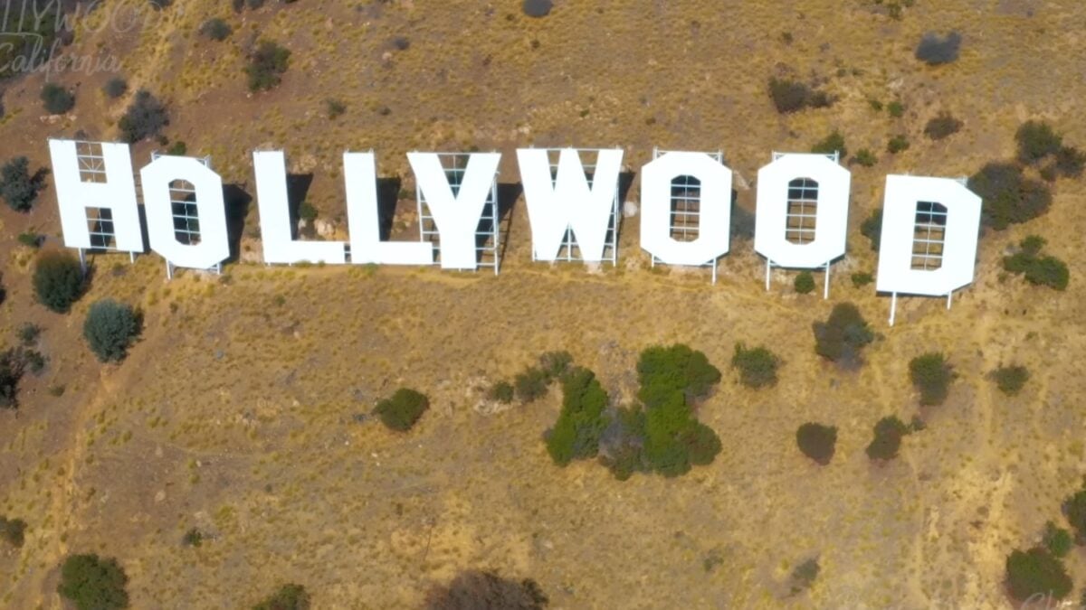 Hollywood critica la inteligencia artificial en público, pero una de cada diez vacantes ya está relacionada con ella