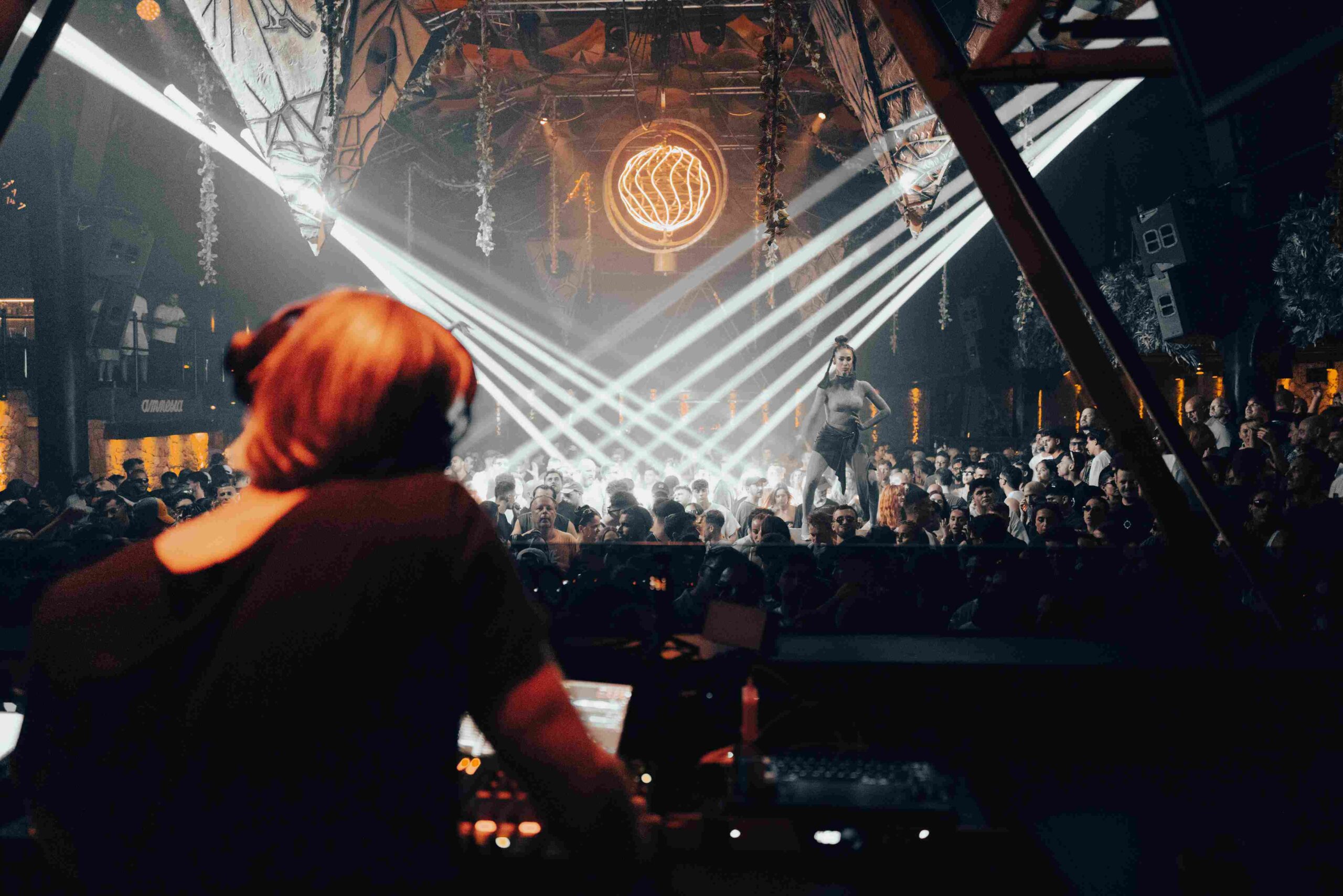 RICHIE HAWTIN VUELVE A TOMAR LOS MANDOS DE PYRAMID