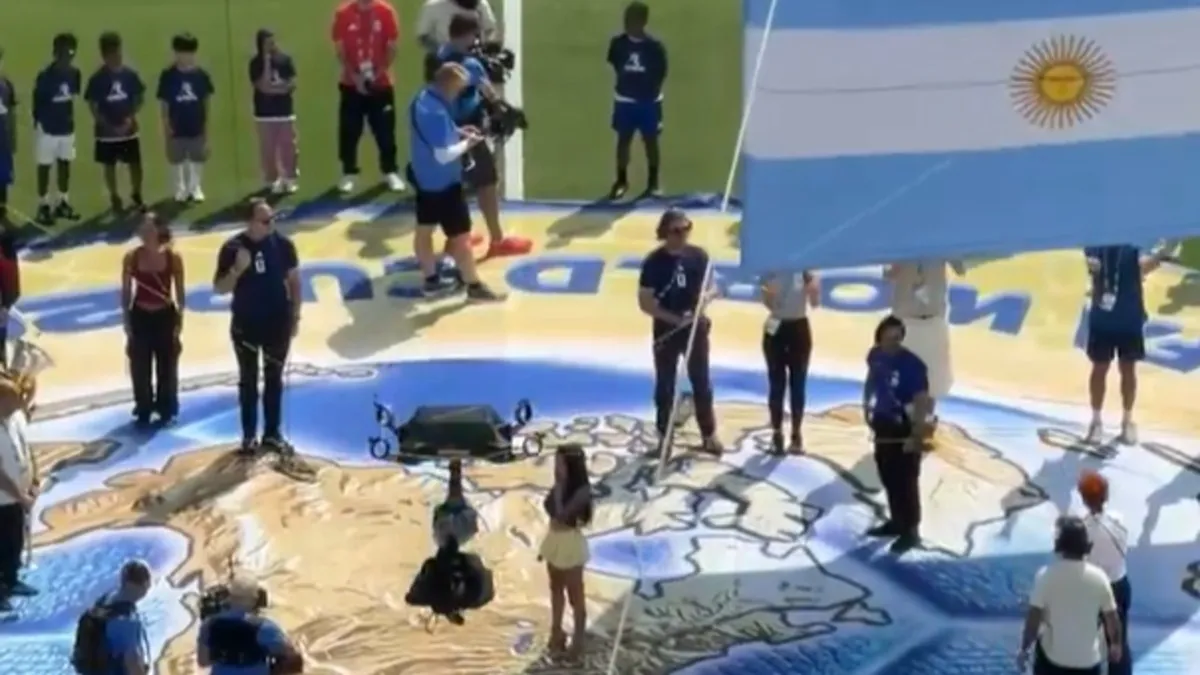 La prueba de sonido de María Becerra en el estadio de Nueva Jersey: «Ensayando nuestro hermoso Himno Nacional»