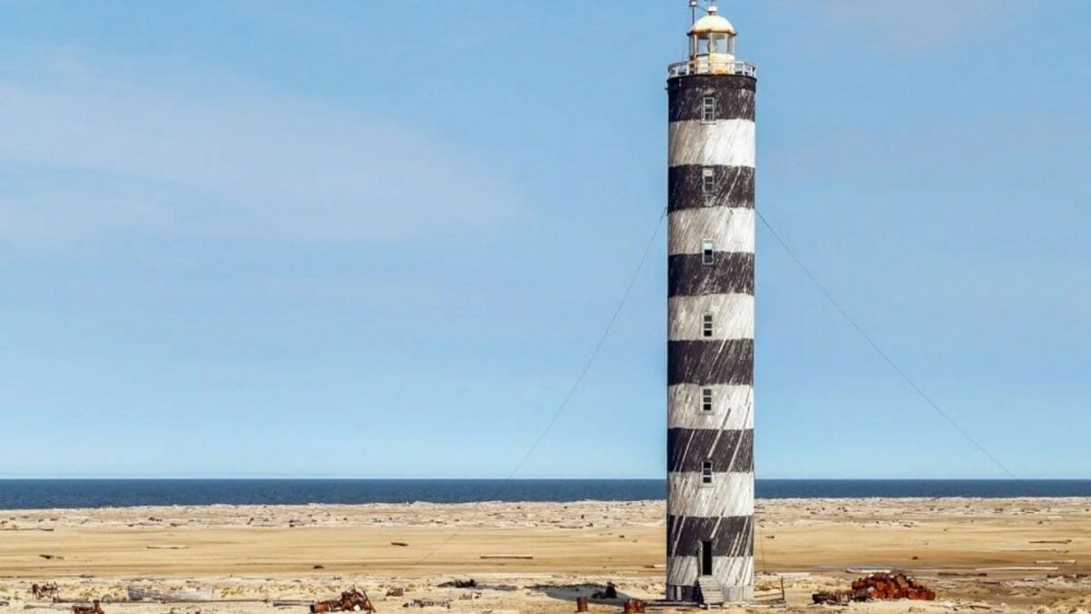 La URSS encontró la solución perfecta para iluminar el Ártico sin fareros: cientos de baterías nucleares. Su colapso las dejó a merced de chatarreros y fuentes radiactivas perdidas