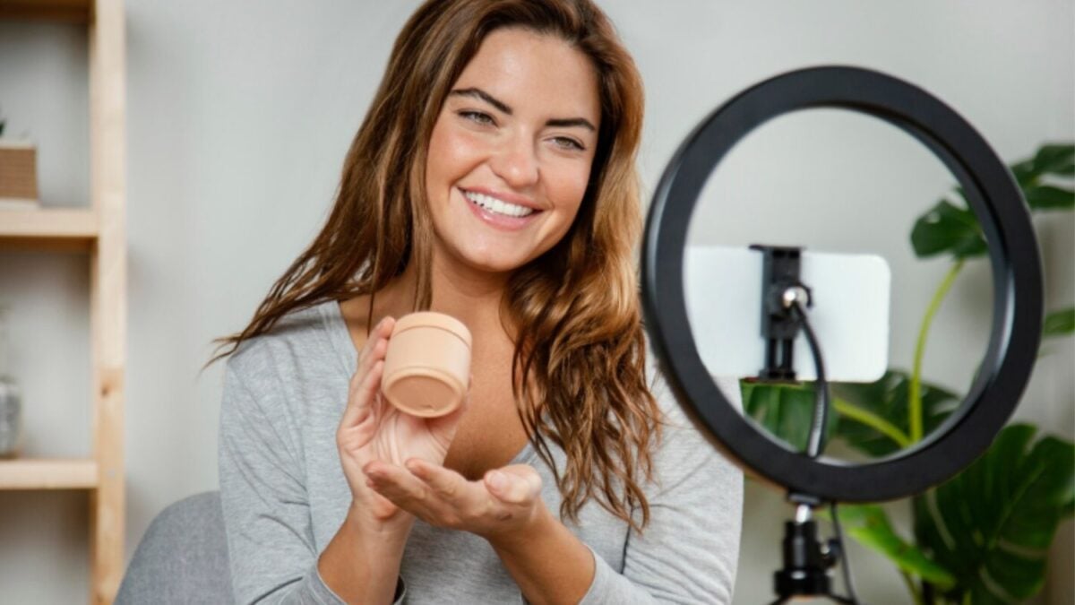 TikTok e Instagram están influyendo en la rutina de belleza de los adolescentes: también podrían aumentar su exposición a químicos hormonales