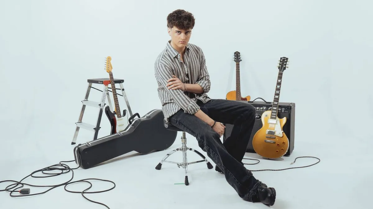 Quién es Emanuel, la joven promesa que gira por Estados Unidos y busca hacerse un lugar en la música argentina