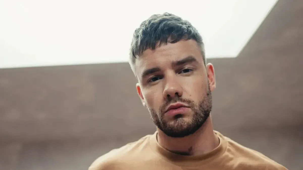Se filtraron las últimas fotos de Liam Payne con vida: el ingreso al hotel CasaSur con dos mujeres