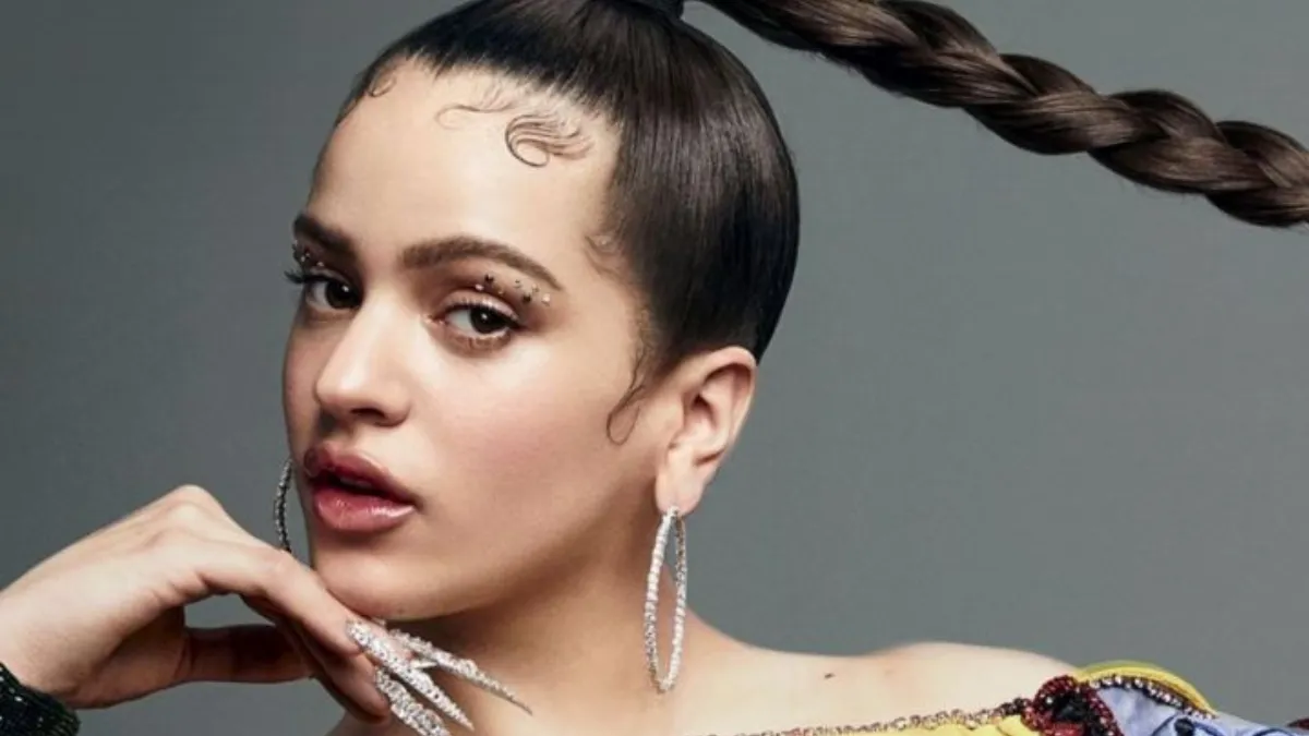 Cuánto cuesta el bolso Dior que tiene Rosalía y sorprendió en Milán