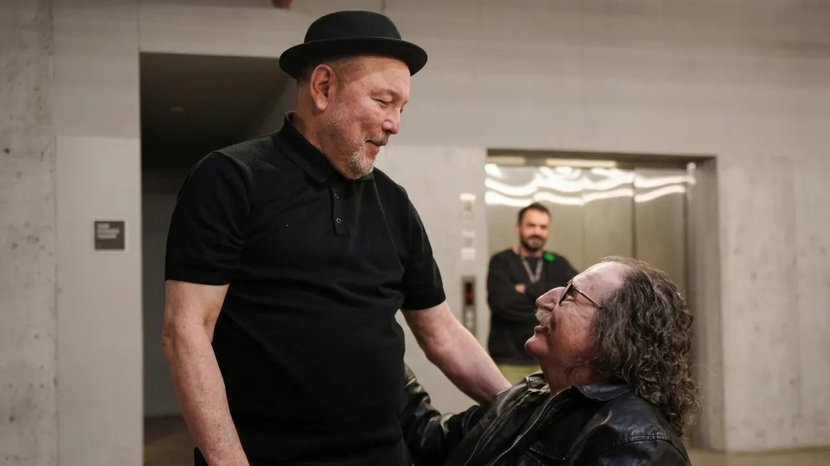 El encuentro de dos gigantes: Rubén Blades abrió su camarín para recibir a Charly García antes de su show