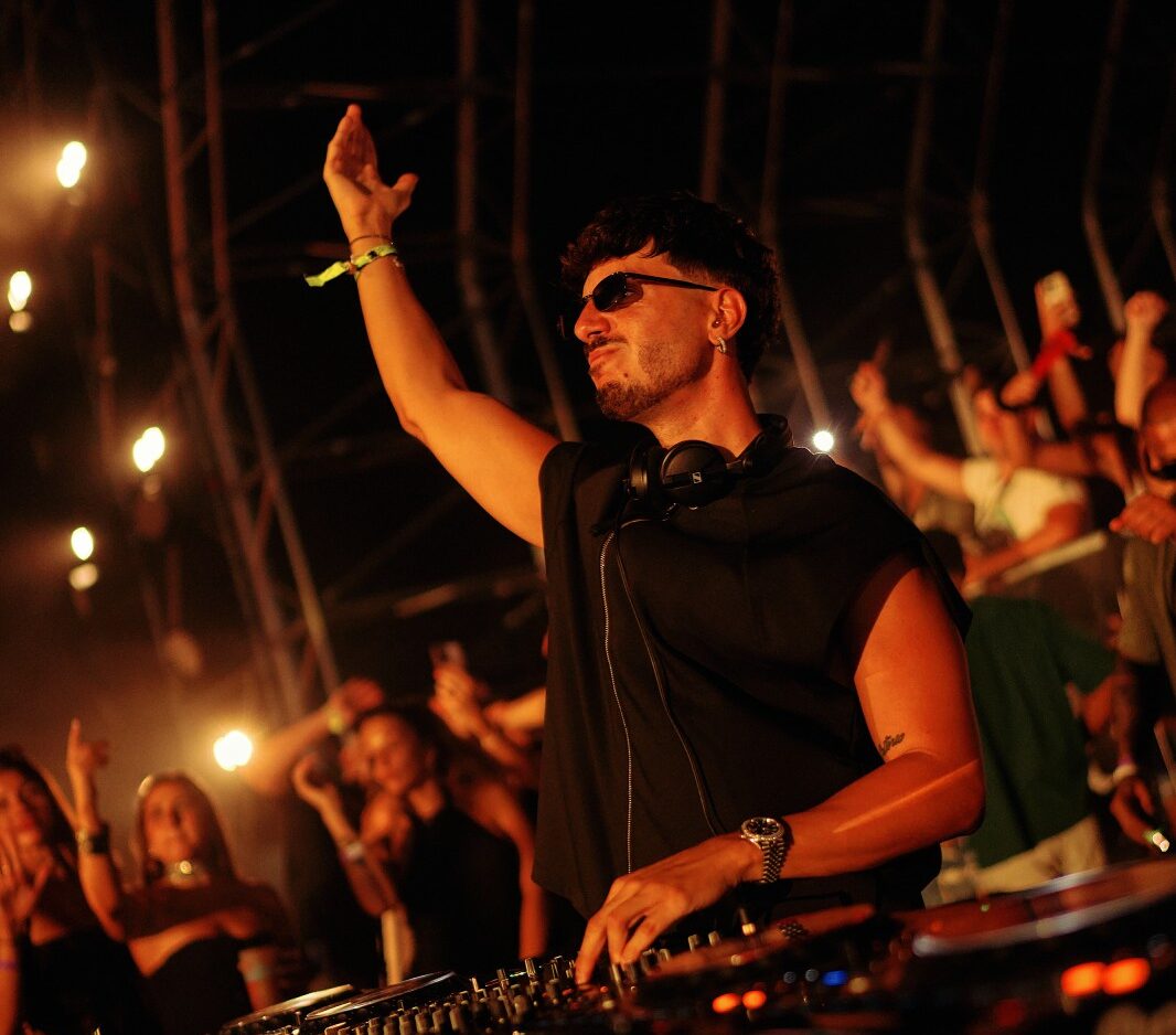 Wade aterriza en White Beach Antilla tras su paso por Tomorrowland y roza el sold out