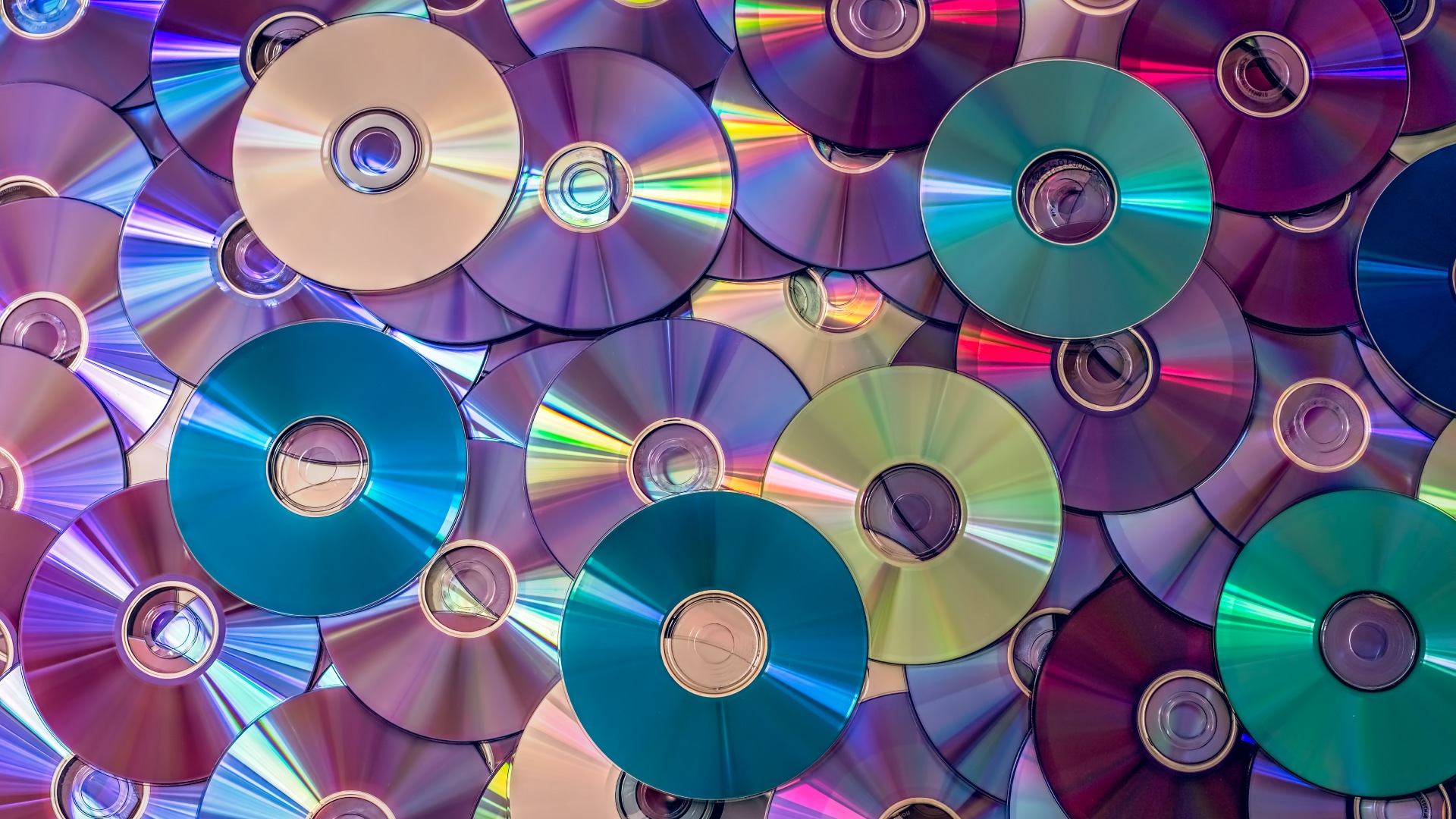 La Generación Z compra millones de CDs, aunque no tenga dónde escucharlos