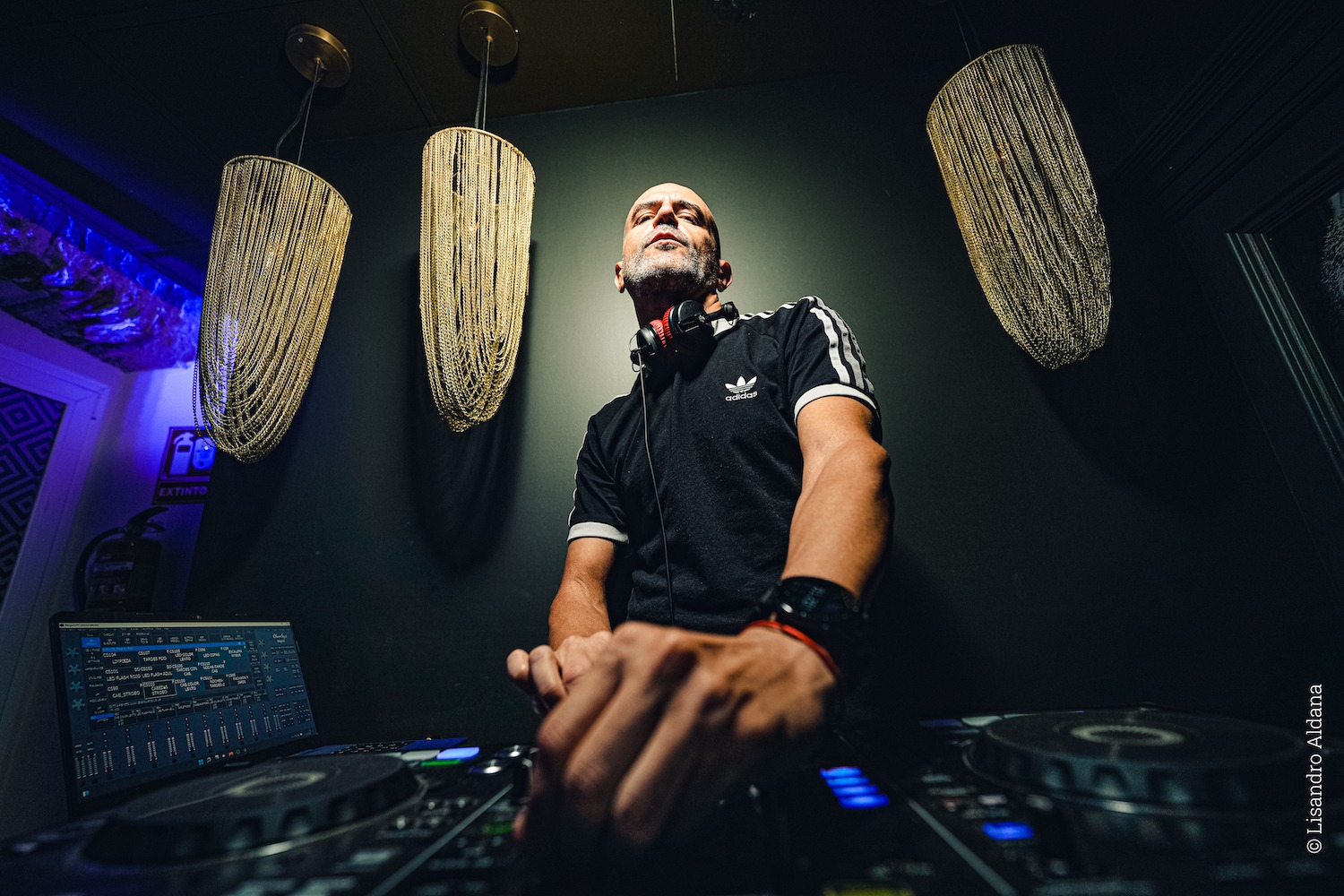 JJ Mullor y Gömbök Project unen pasado y presente en “My Yard EP”