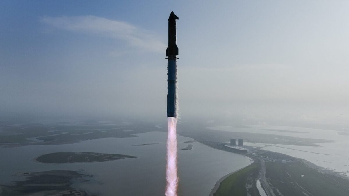 Google acaba de mandar cuatro chips de IA al espacio. Es el primer paso de un plan mucho más extraño: sacar centros de datos de la Tierra